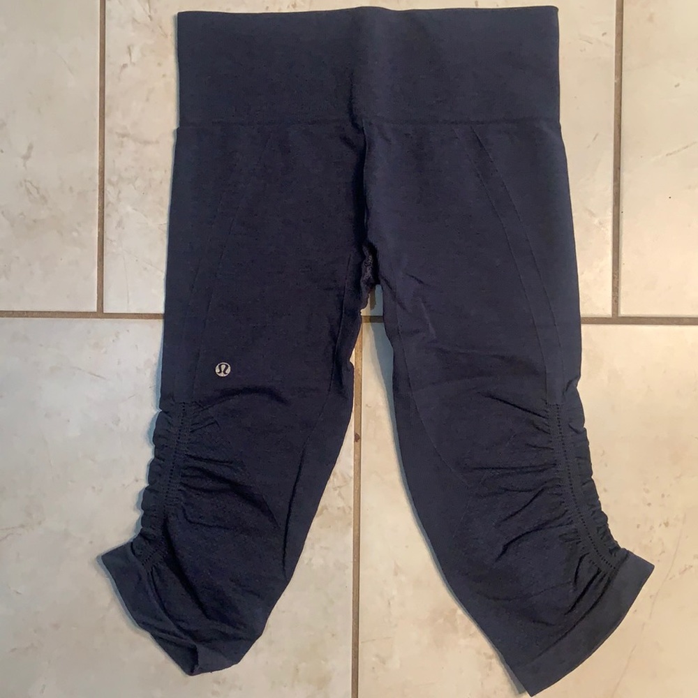 Lululemon In The Flow Crop Size 6